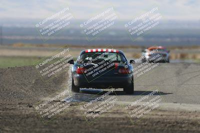 media/Oct-26-2025-CalClub SCCA (Sun) [[8ce1e69566]]/Group 5/Grapevine/